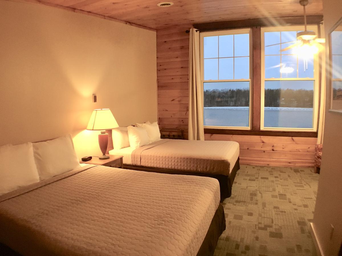 Hanging Horn Lakeside Resort Moose Lake Kültér fotó